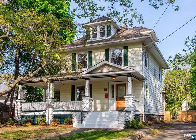 Property at 115 Doremus Ave, Ridgewood, NJ 07450, 4 beds, 1.5 baths