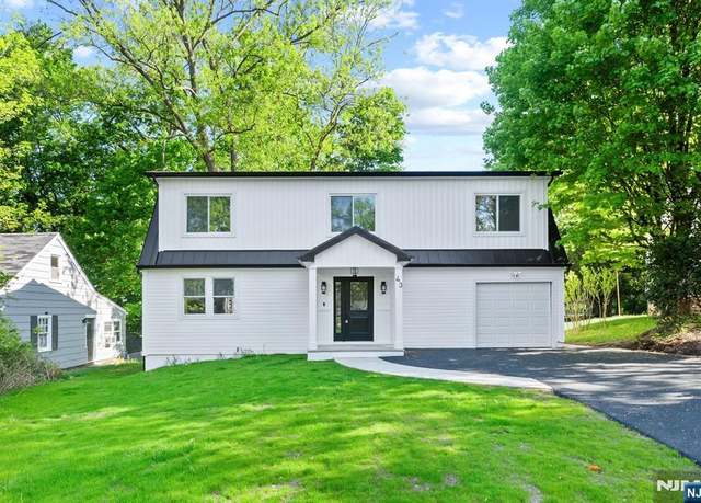 Property at 43 Crystal Ave, West Orange, NJ 07052, 4 beds, 3.5 baths