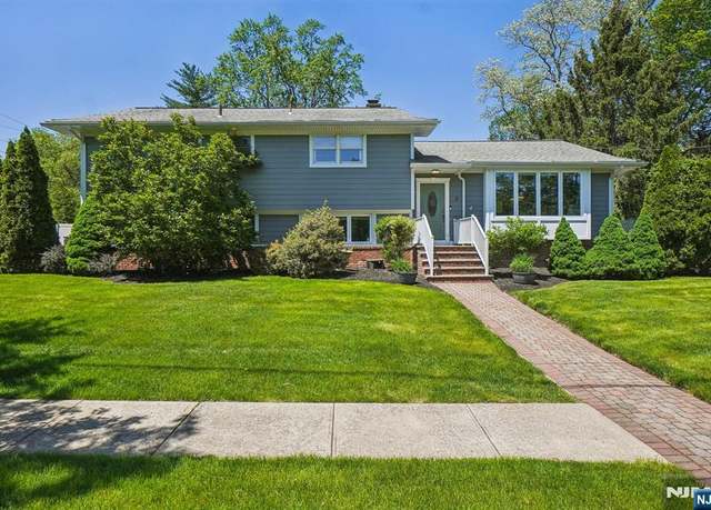 Property at 3 Sandra Cir, Westfield, NJ 07090, 5 beds, 3 baths