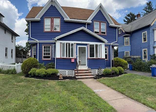 Property at 35 Benson St, Bloomfield, NJ 07003, 4 beds, 1.5 baths