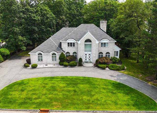 Property at 99 Eileen Dr, Cedar Grove, NJ 07009, 3 beds, 3.5 baths