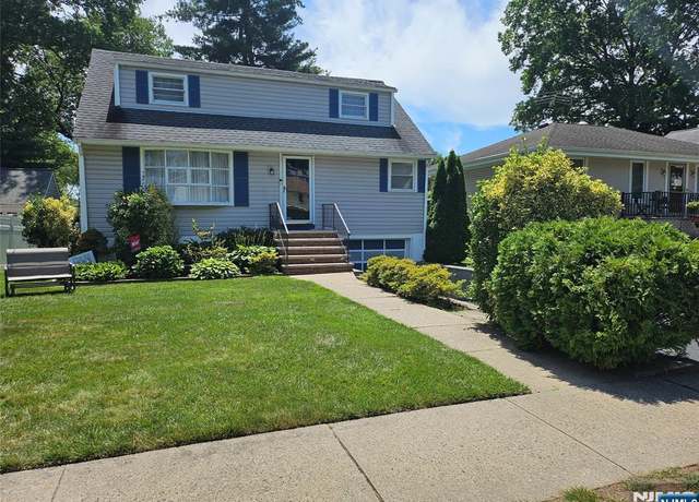 Property at 100 Grove St, Waldwick, NJ 07463, 3 beds, 1 bath