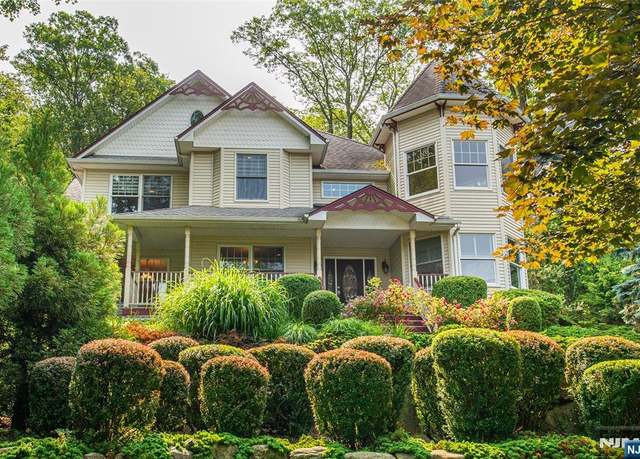 Property at 96 Coventry Way, Ringwood, NJ 07456, 4 beds, 4 baths