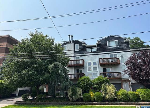 Property at 31 Fairmount Ave Unit 4A, Hackensack, NJ 07601, 2 beds, 2 baths