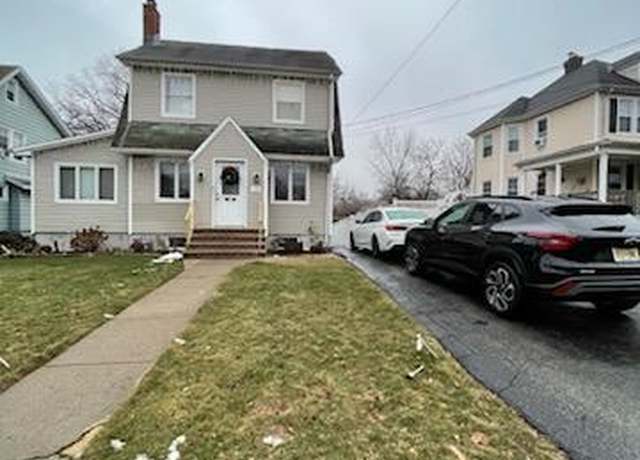 Property at 152 Montgomery St, Bloomfield, NJ 07003, 4 beds, 3.5 baths