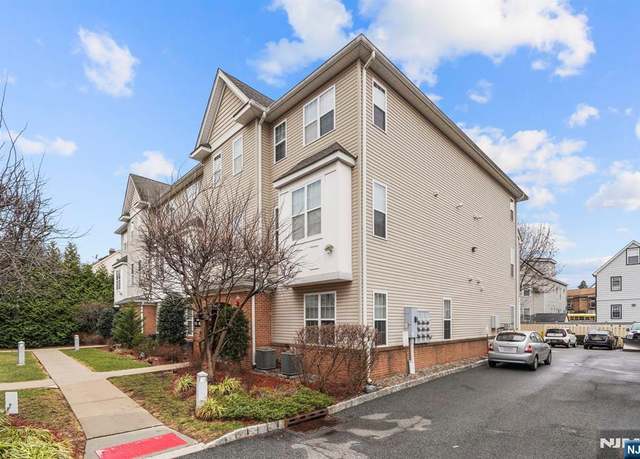 Property at 410 Howe Ave #14, Passaic, NJ 07055, 2 beds, 2.5 baths