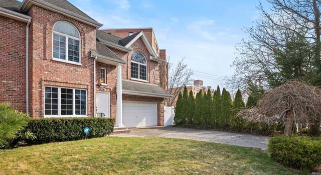 Photo of 2336 Franklin St, Fort Lee, NJ 07024