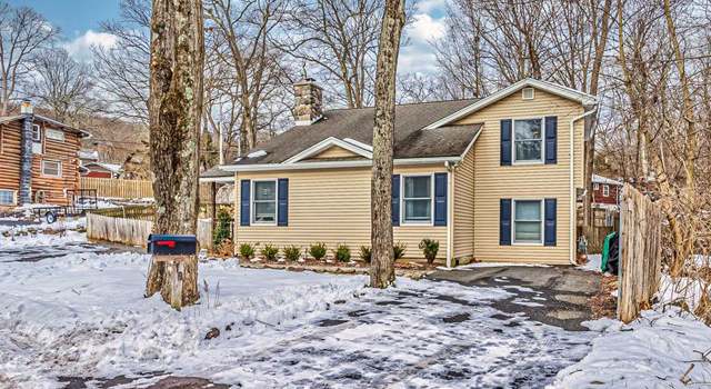 Photo of 18 Crescent Rd, West Milford, NJ 07480