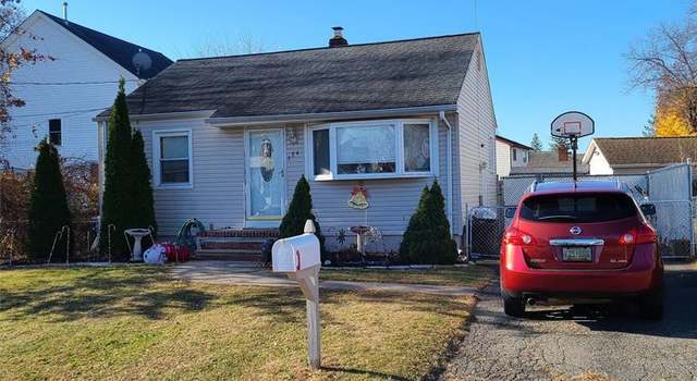 Photo of 324 Lincoln Ave, Elmwood Park, NJ 07407