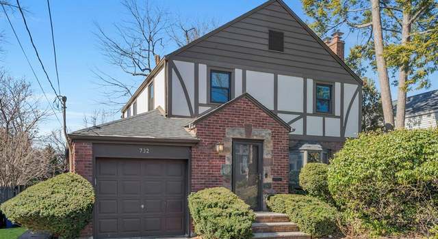 Photo of 732 Catalpa Ave, Teaneck, NJ 07666