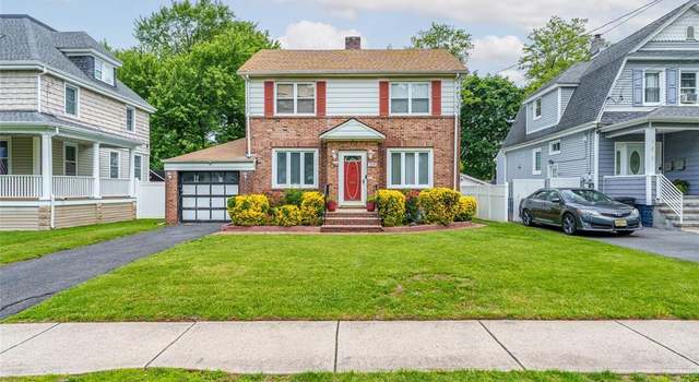 Photo of 109 Bogert St, Teaneck, NJ 07666