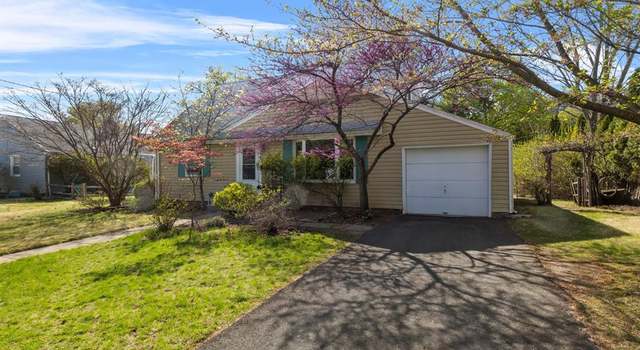 Photo of 544 Barnett Pl, Ridgewood, NJ 07450