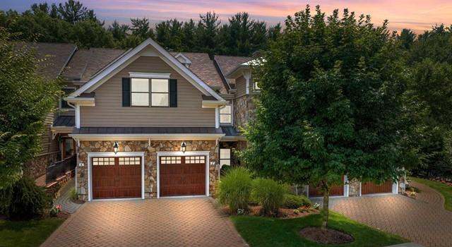 Photo of 8 Cherrywood Ct, Westwood, NJ 07675