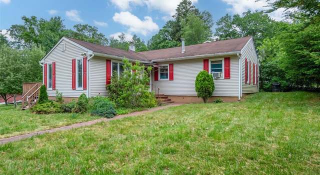 Photo of 11 Ardena Rd, Hewitt, NJ 07421