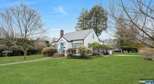 Photo of 107 Hackensack Ave, Harrington Park, NJ 07640