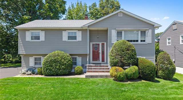 Photo of 87 Larkspur Ln, Clifton, NJ 07013