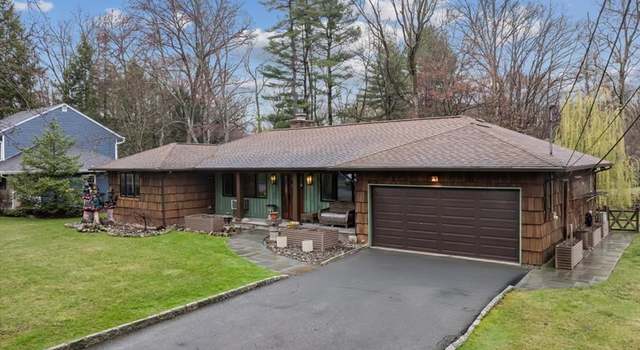 Photo of 725 Howard Rd, Ridgewood, NJ 07450