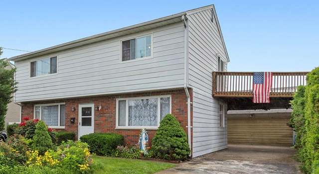 Photo of 214 Alberta Dr, Saddle Brook, NJ 07663