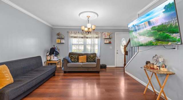 Photo of 15 Carrelton Dr, Paterson, NJ 07522