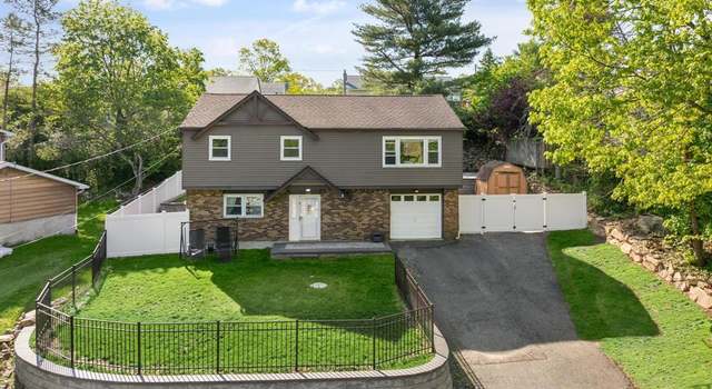 Photo of 108 Winding Hill Rd, Hopatcong, NJ 07843