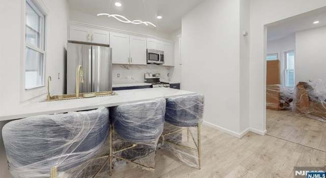 Photo of 321 Amherst St, East Orange, NJ 07018