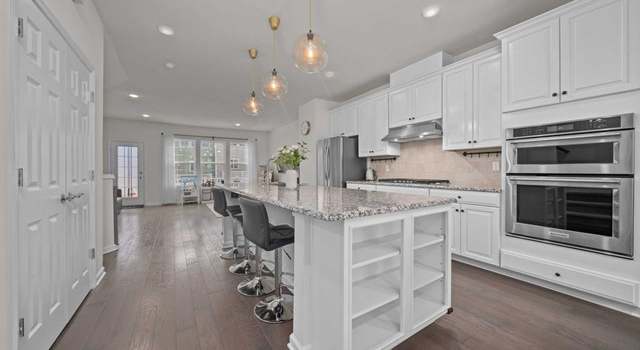 Photo of 108 Truman Dr, Wood-ridge, NJ 07075