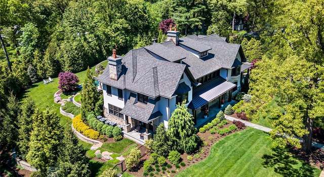 Photo of 210 Heights Rd, Ridgewood, NJ 07450