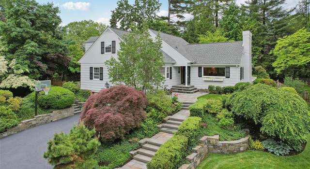 Photo of 100 Crest Rd, Ridgewood, NJ 07450