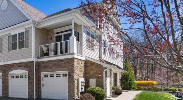 Photo of 60 Elston Ct, Wanaque, NJ 07420
