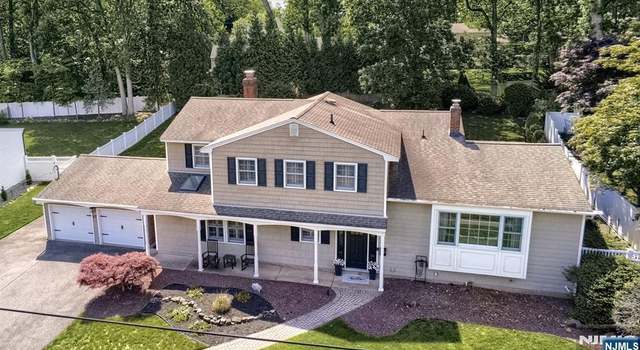 Photo of 27 Bristol Pl, Wayne, NJ 07470