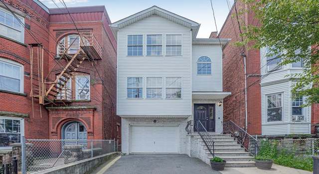 Photo of 130 3rd Ave, Newark, NJ 07104