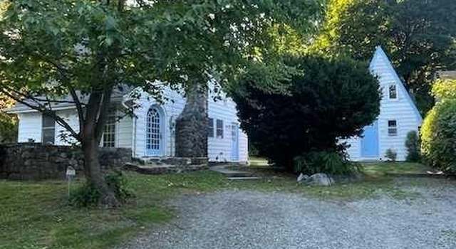 Photo of 10 Crescent Rd, West Milford, NJ 07480