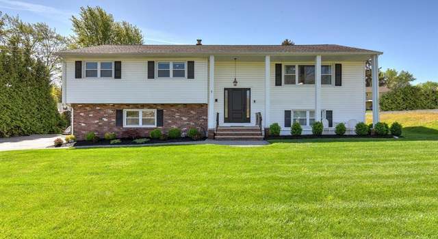 Photo of 7 King Ct, Wayne, NJ 07470