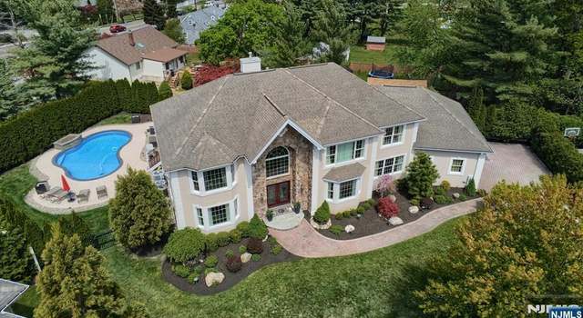 Photo of 17 Farmstead Ln, Wayne, NJ 07470