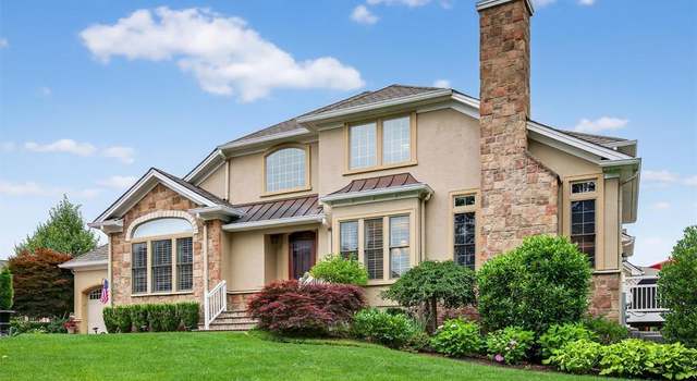 Photo of 77 Windsor Ln, Ramsey, NJ 07446