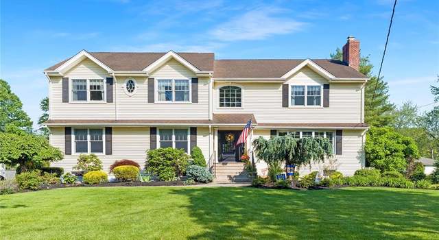 Photo of 17 Windham Pl, Glen Rock, NJ 07452