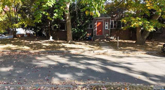 Photo of 61 Graham Pl, Teaneck, NJ 07666