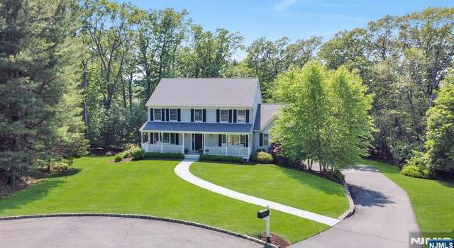 Photo of 33 Walton Ave, Oakland, NJ 07436