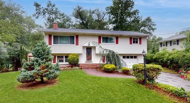 Photo of 10 W Lake Dr, Stanhope, NJ 07874