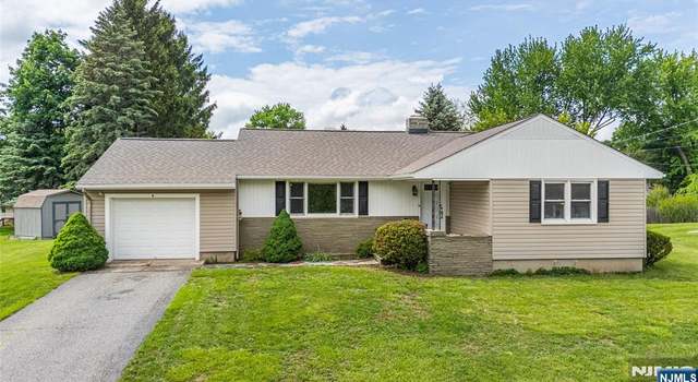 Photo of 8 Lozaw Rd, Franklin, NJ 07416
