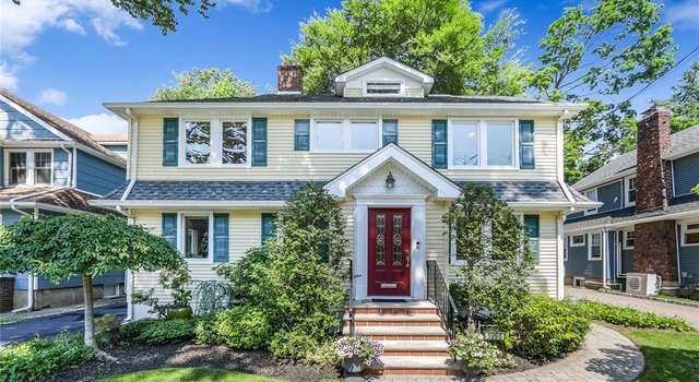 Photo of 1090 Sussex Rd, Teaneck, NJ 07666