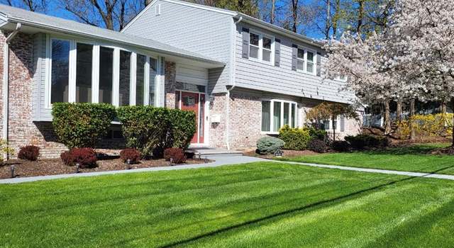 Photo of 7 Brian Rd, West Caldwell, NJ 07006