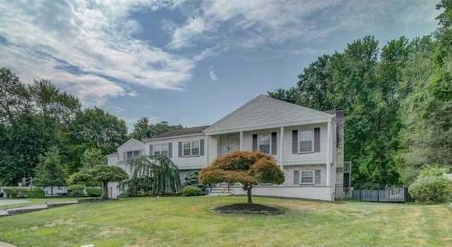 Photo of 6 Cypress Ct, Fairfield, NJ 07004