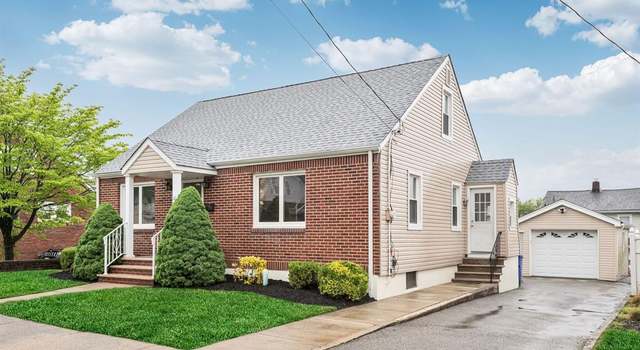 Photo of 42 Hobart Pl, Totowa, NJ 07512