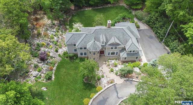 Photo of 48 Fox Ledge Rd, Kinnelon, NJ 07405