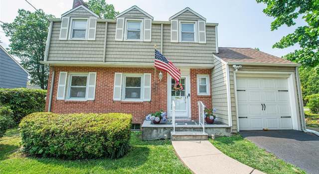 Photo of 19 Essex Rd, Essex Fells, NJ 07021