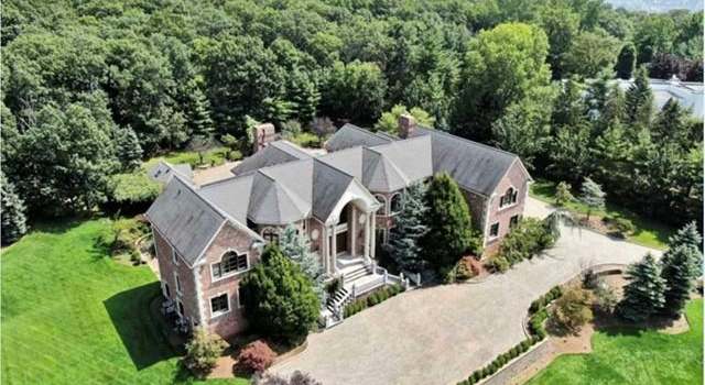 Photo of 35 Timberline Dr, Alpine, NJ 07620