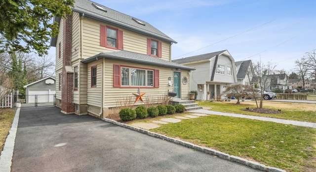 Photo of 105 Grove Ave, Verona, NJ 07044