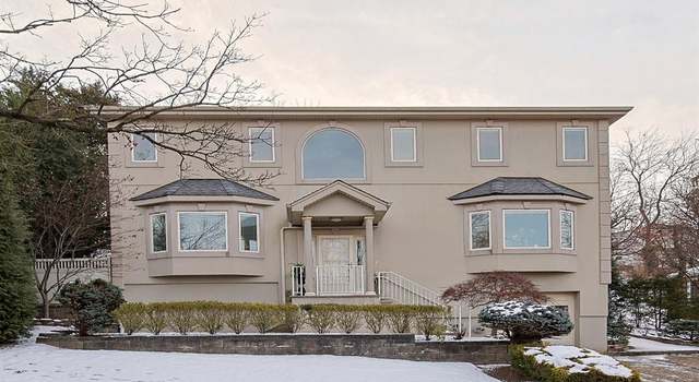 Photo of 680 Stewart St, Ridgefield, NJ 07657