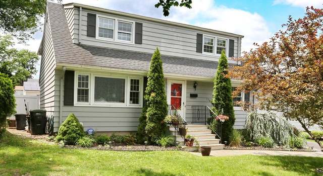 Photo of 138 Vivyen St, Bergenfield, NJ 07621